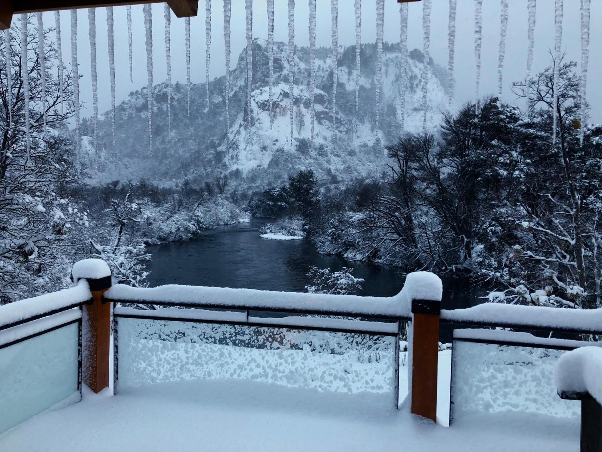 Rio Hermoso Hotel De Montana San Martin de los Andes Luaran gambar