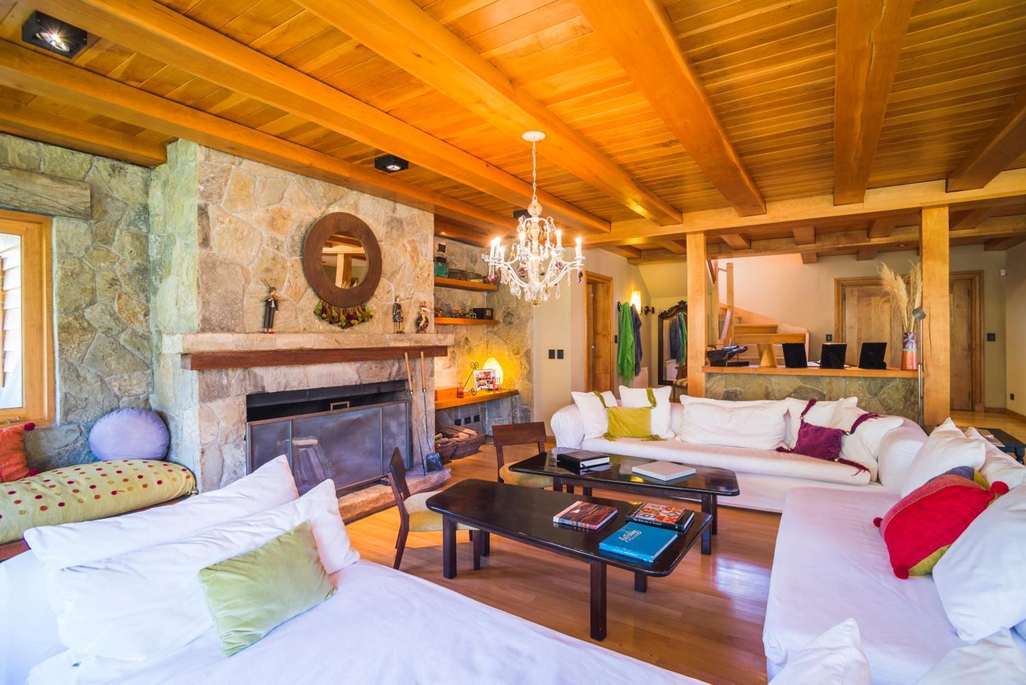 Rio Hermoso Hotel De Montana San Martin de los Andes Luaran gambar